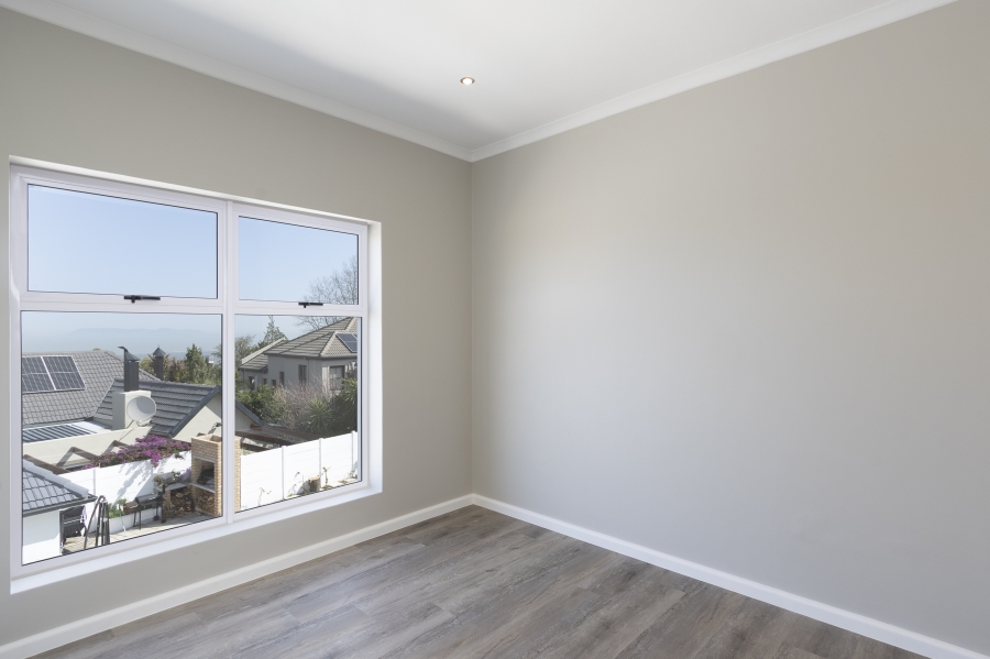 To Let 3 Bedroom Property for Rent in Helena Heights Western Cape